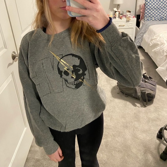 chldr Tops - Skull gray crew neck